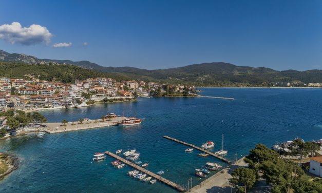 Neos Marmaras: A Picturesque Town in Chalkidiki